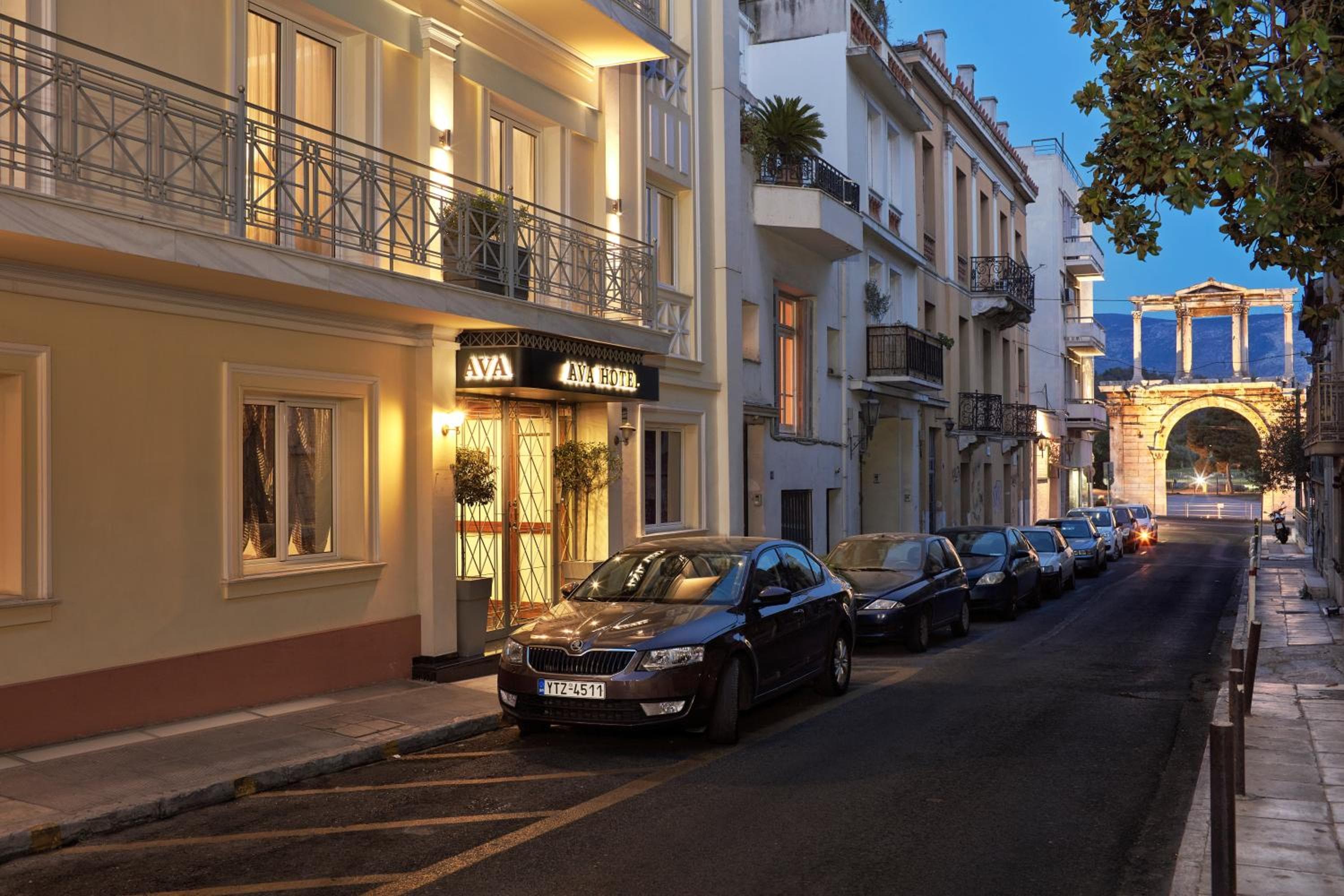 ava hotel and suites