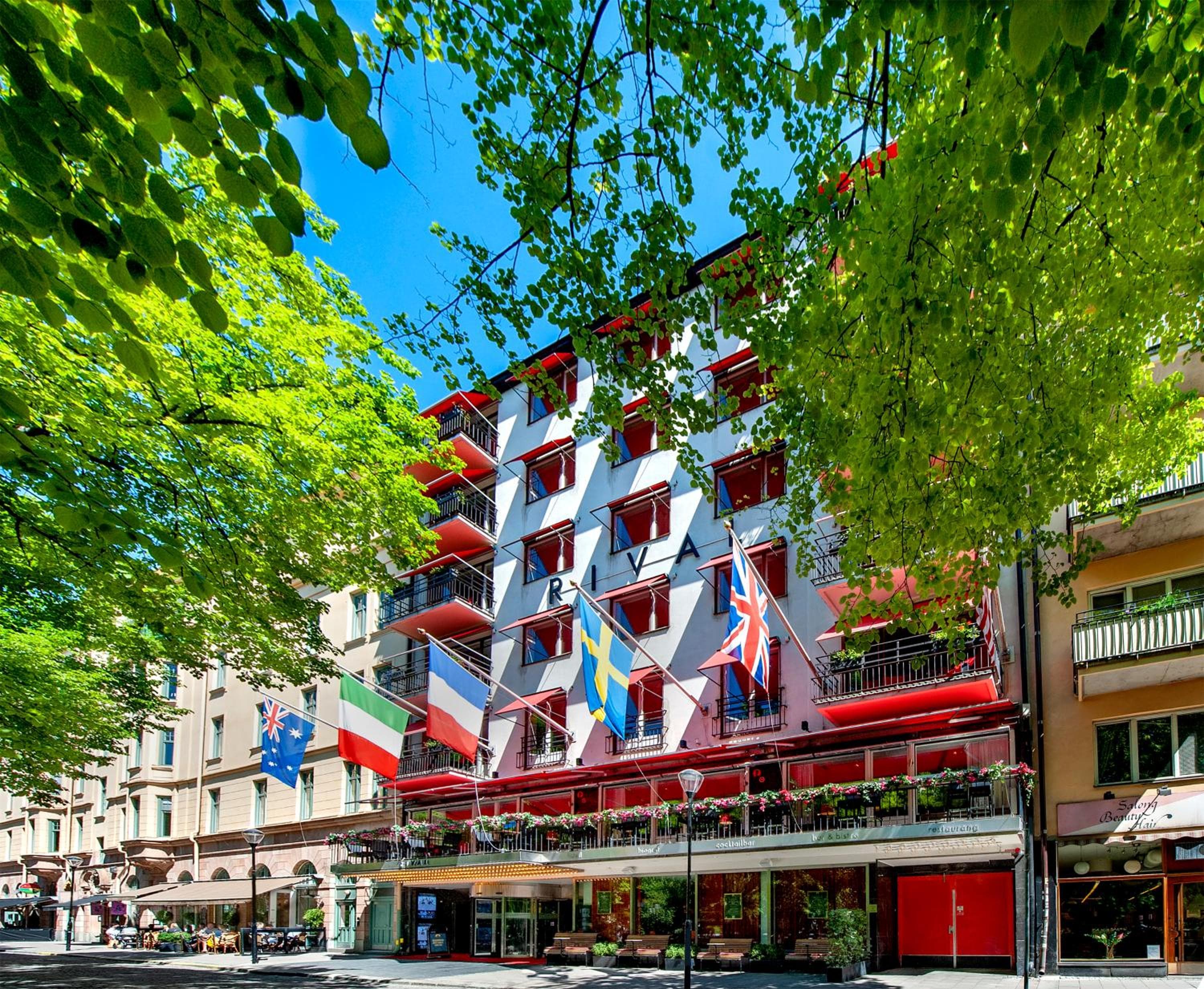 hotel rival