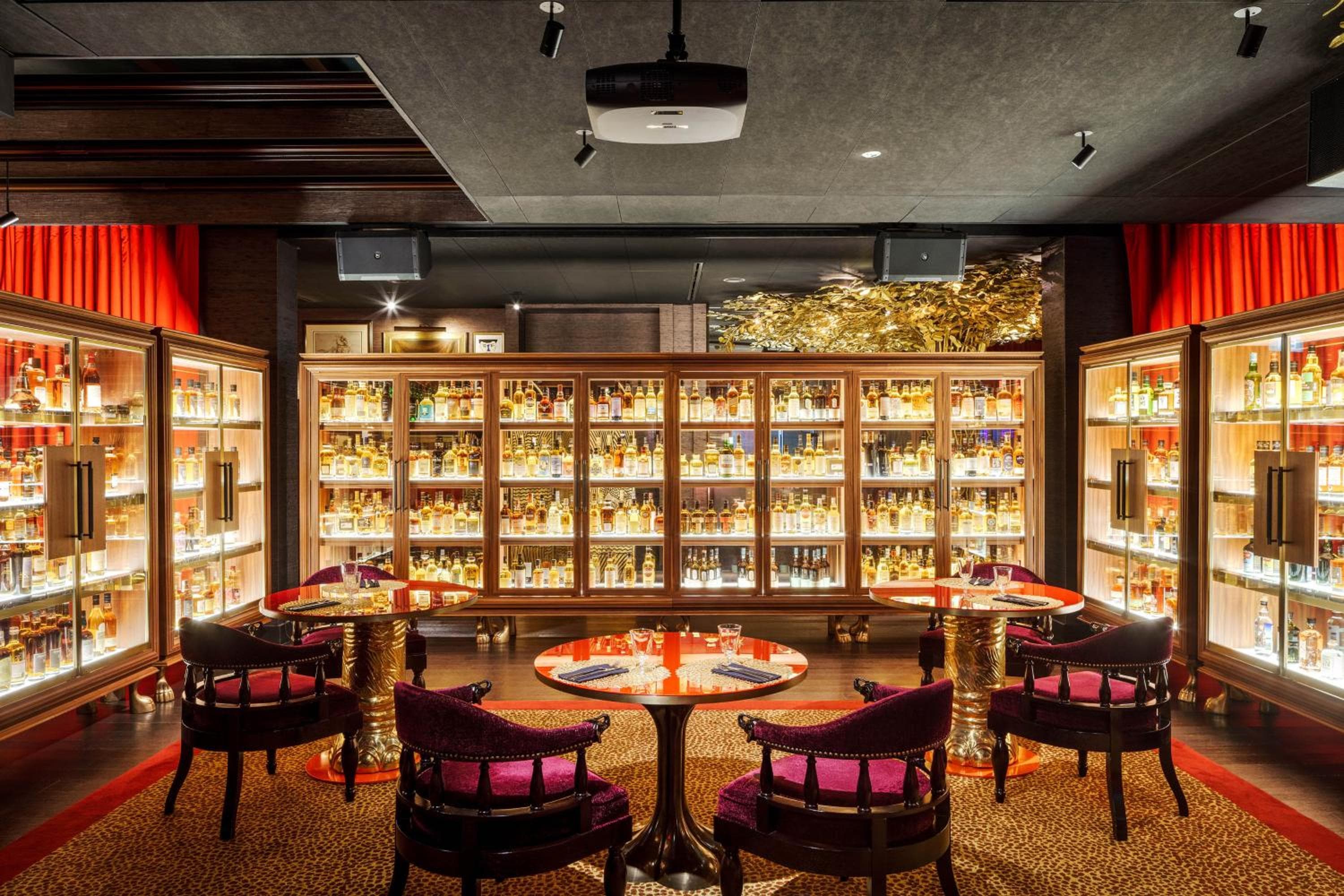 the vagabond club, a tribute portfolio hotel