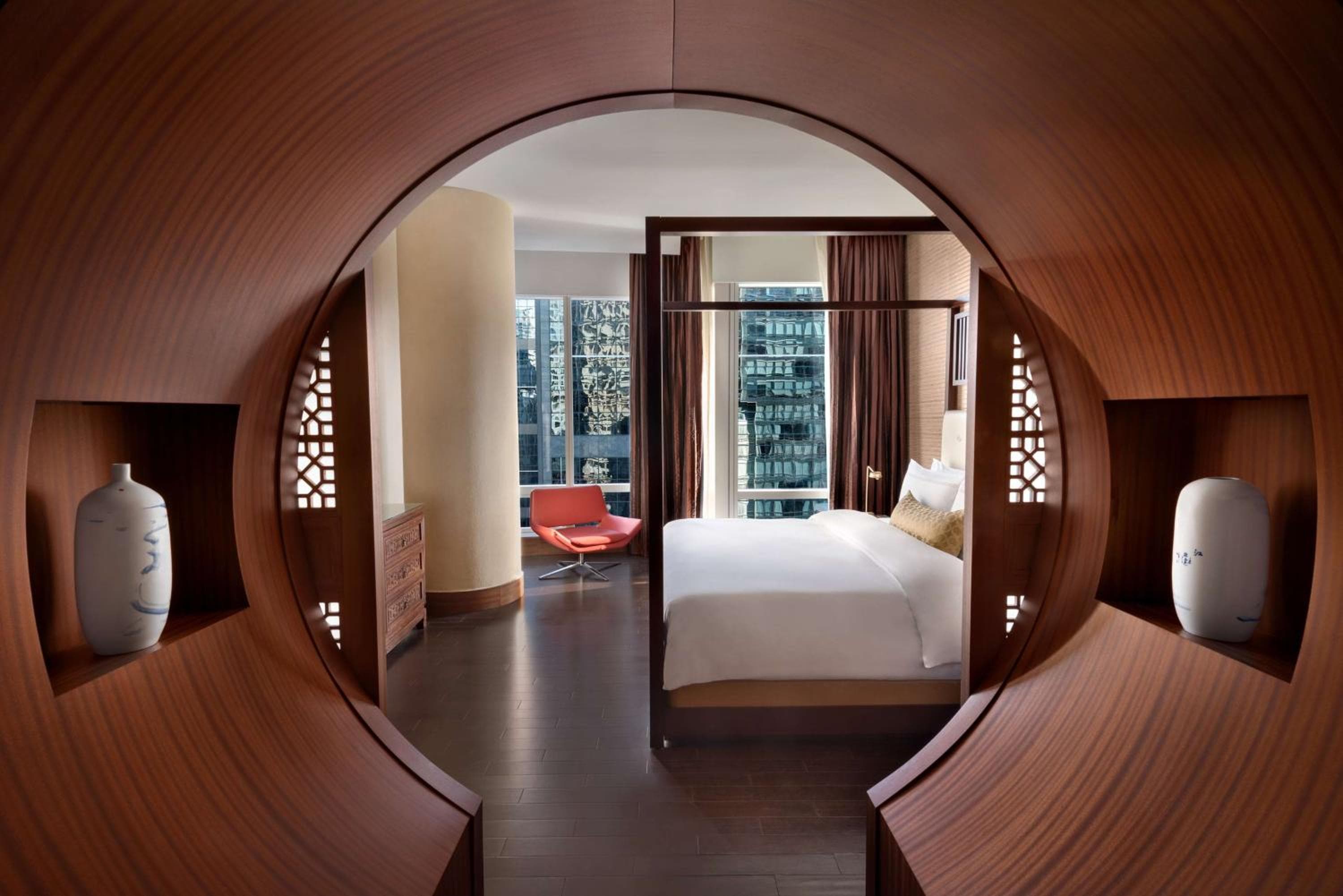 shangri-la toronto