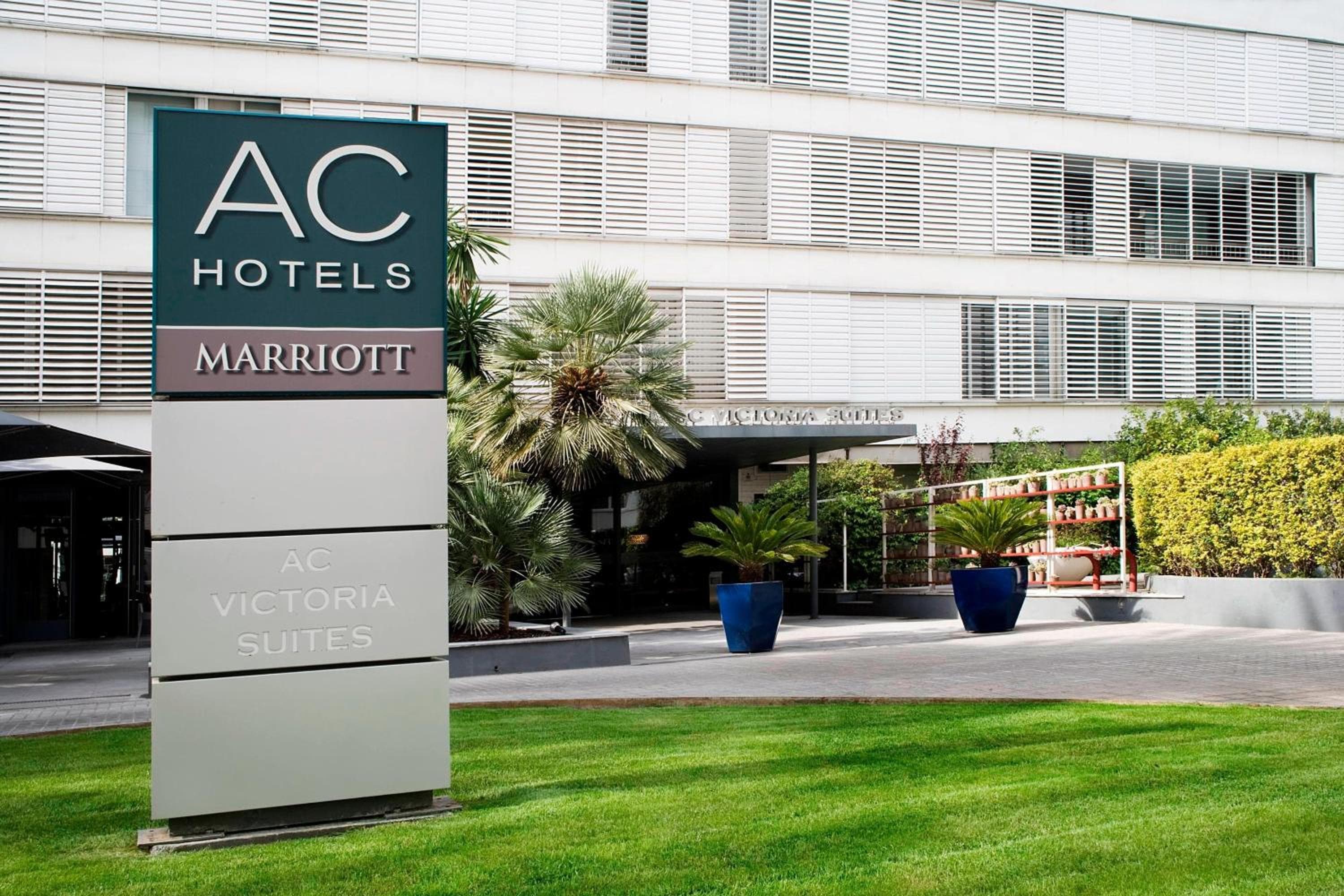 ac hotel victoria suites