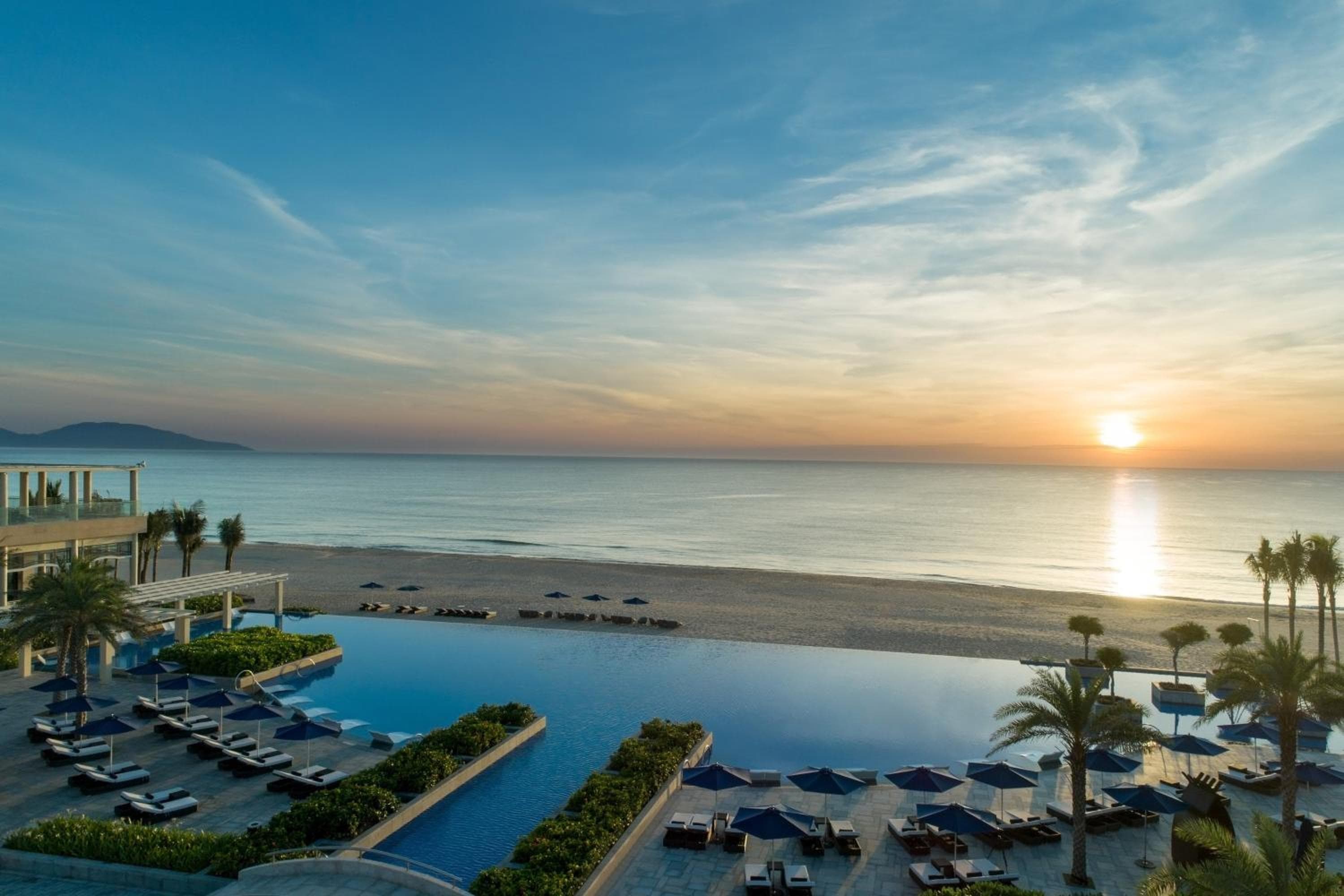 sheraton grand danang beach resort & spa