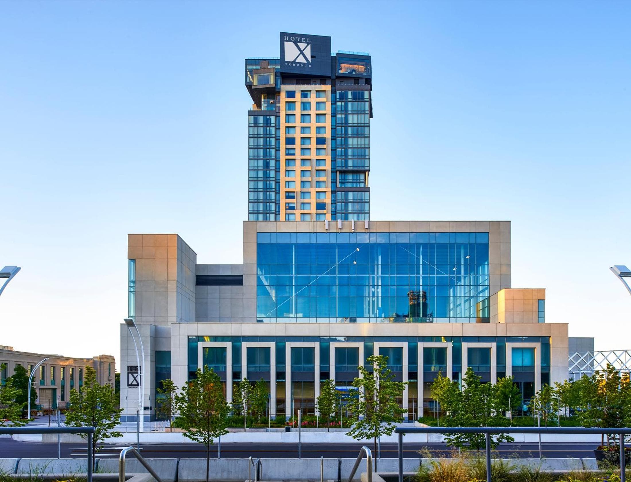 hotel x toronto, a destination by hyatt hotel