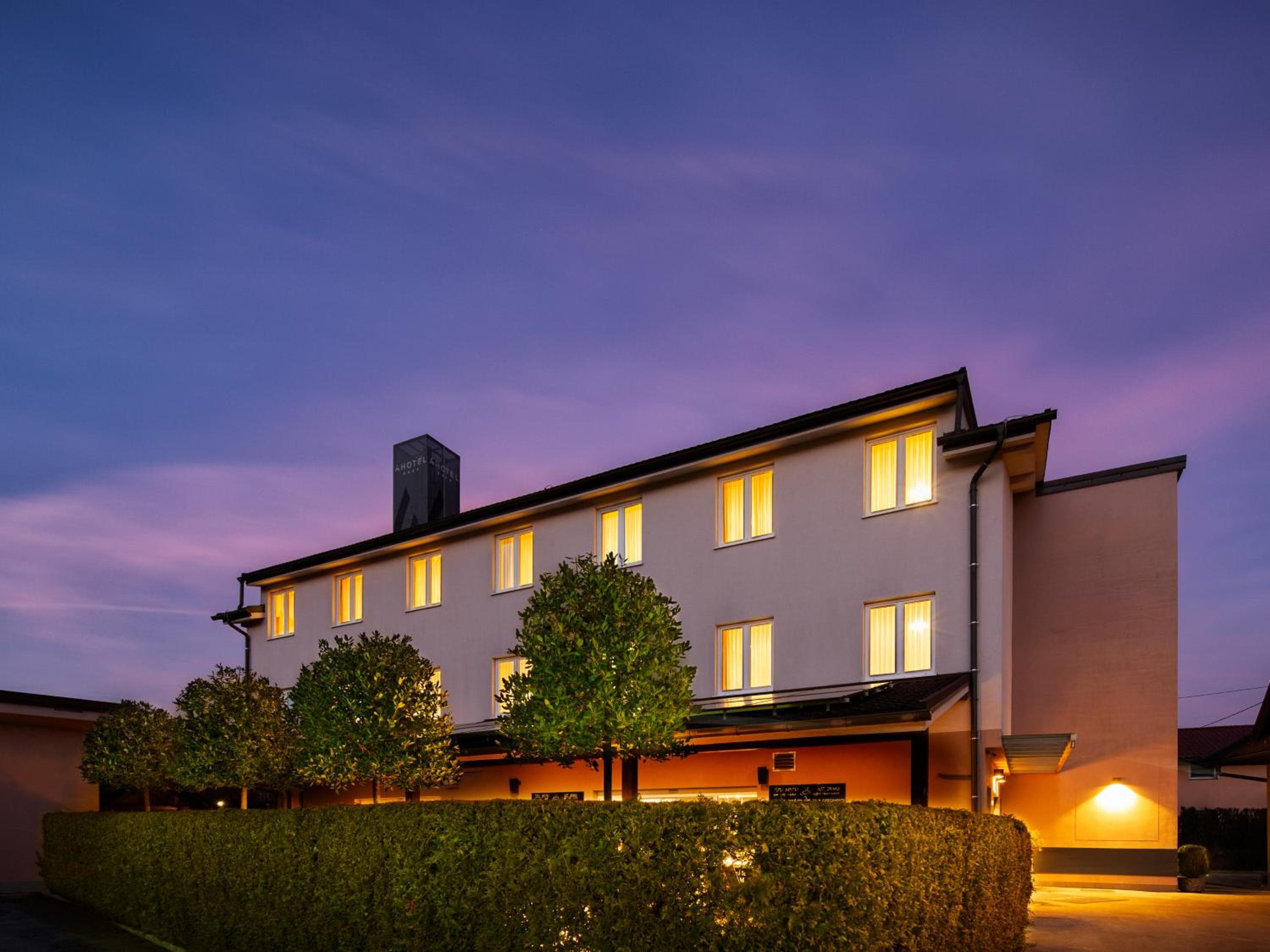 ahotel