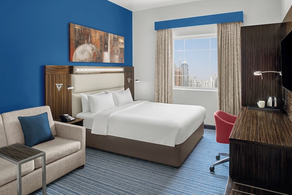holiday inn express jumeirah