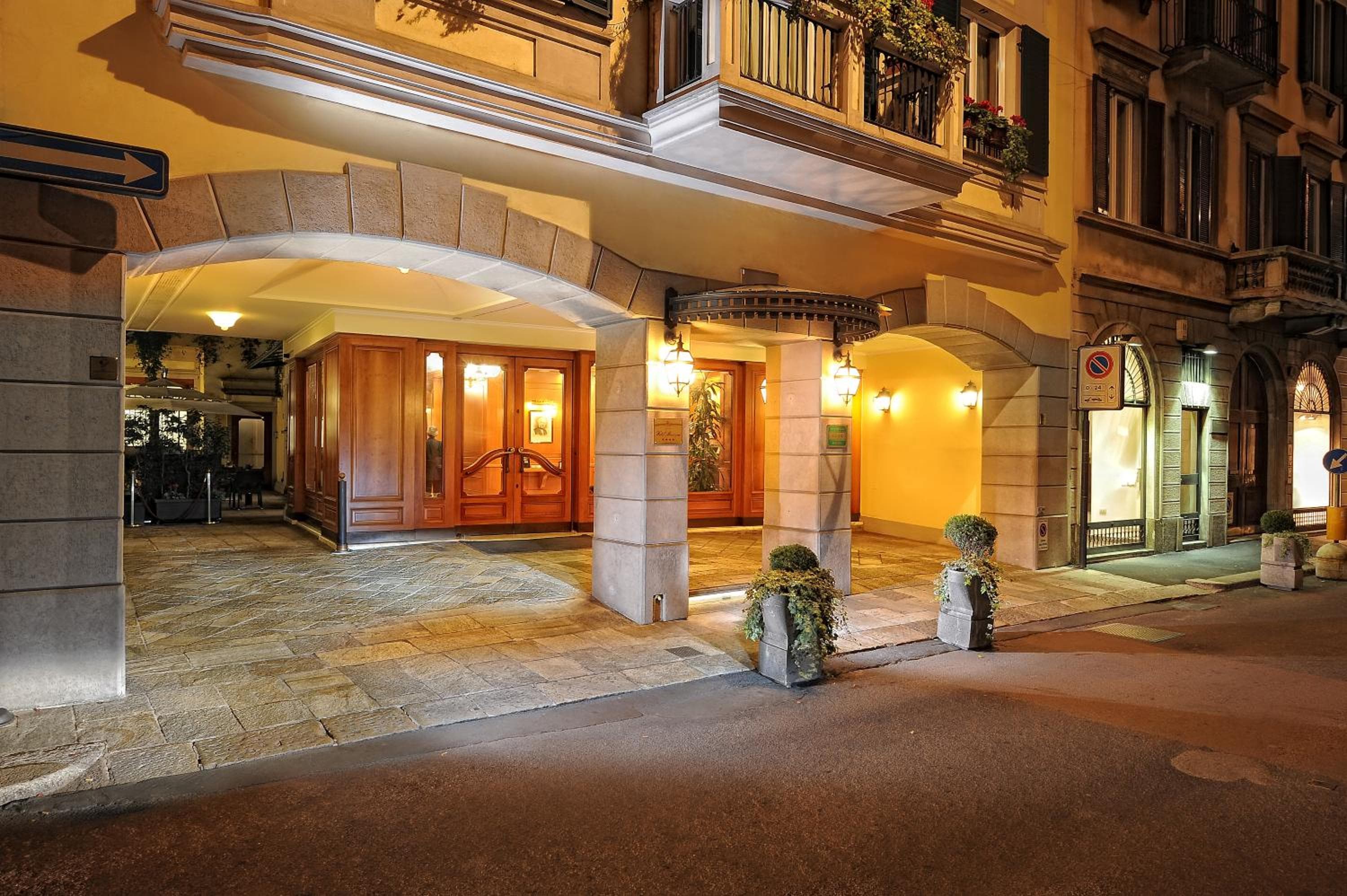 hotel manzoni