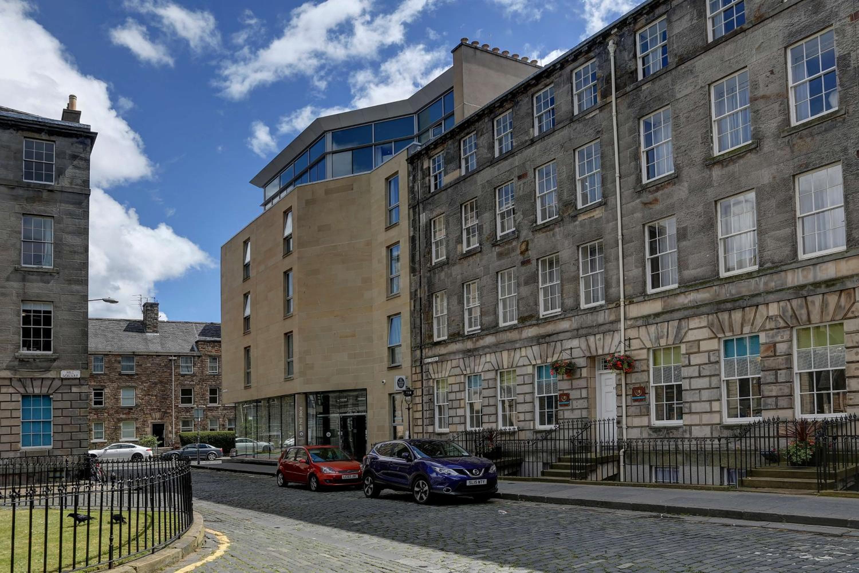 ten hill place