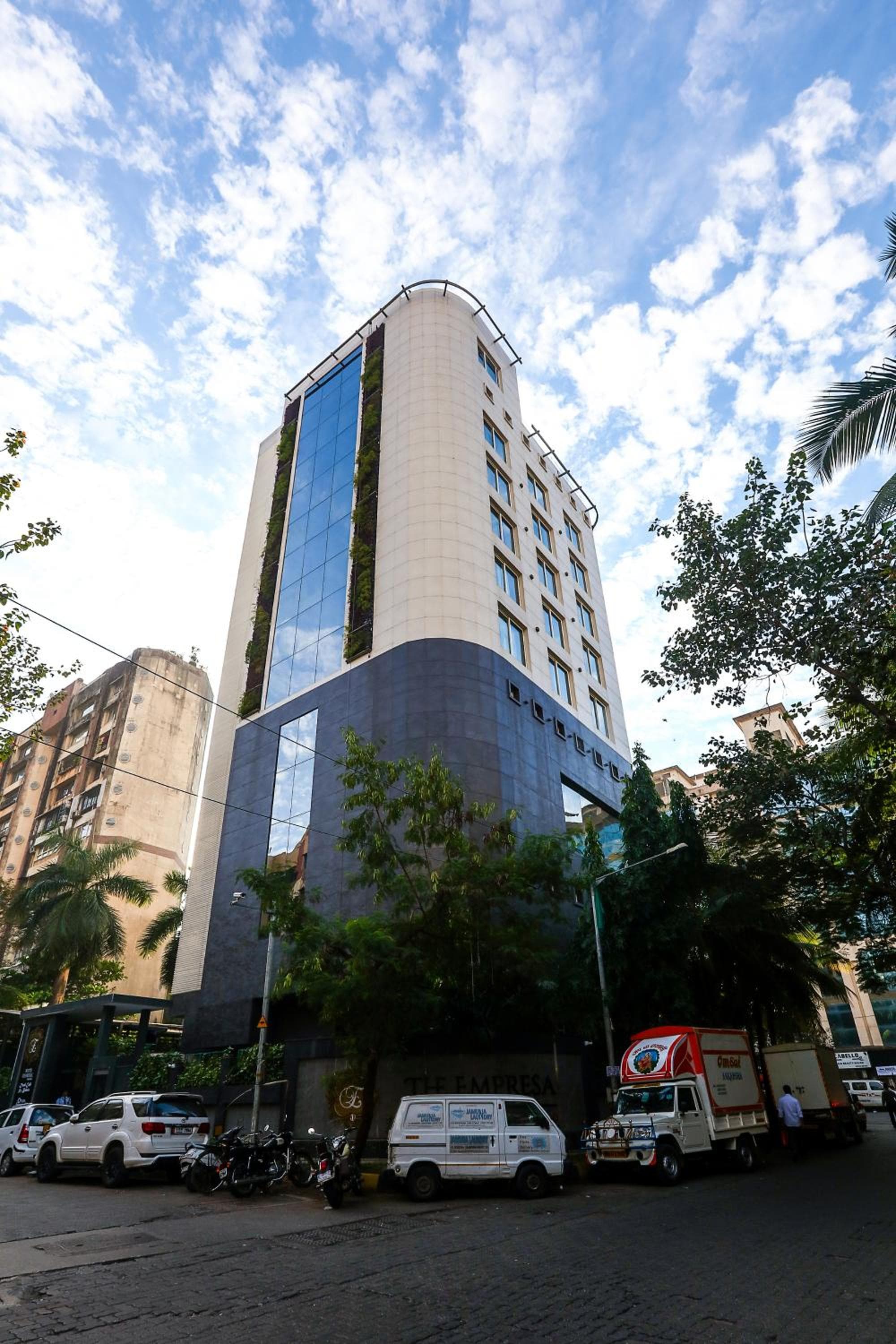 the empresa hotel