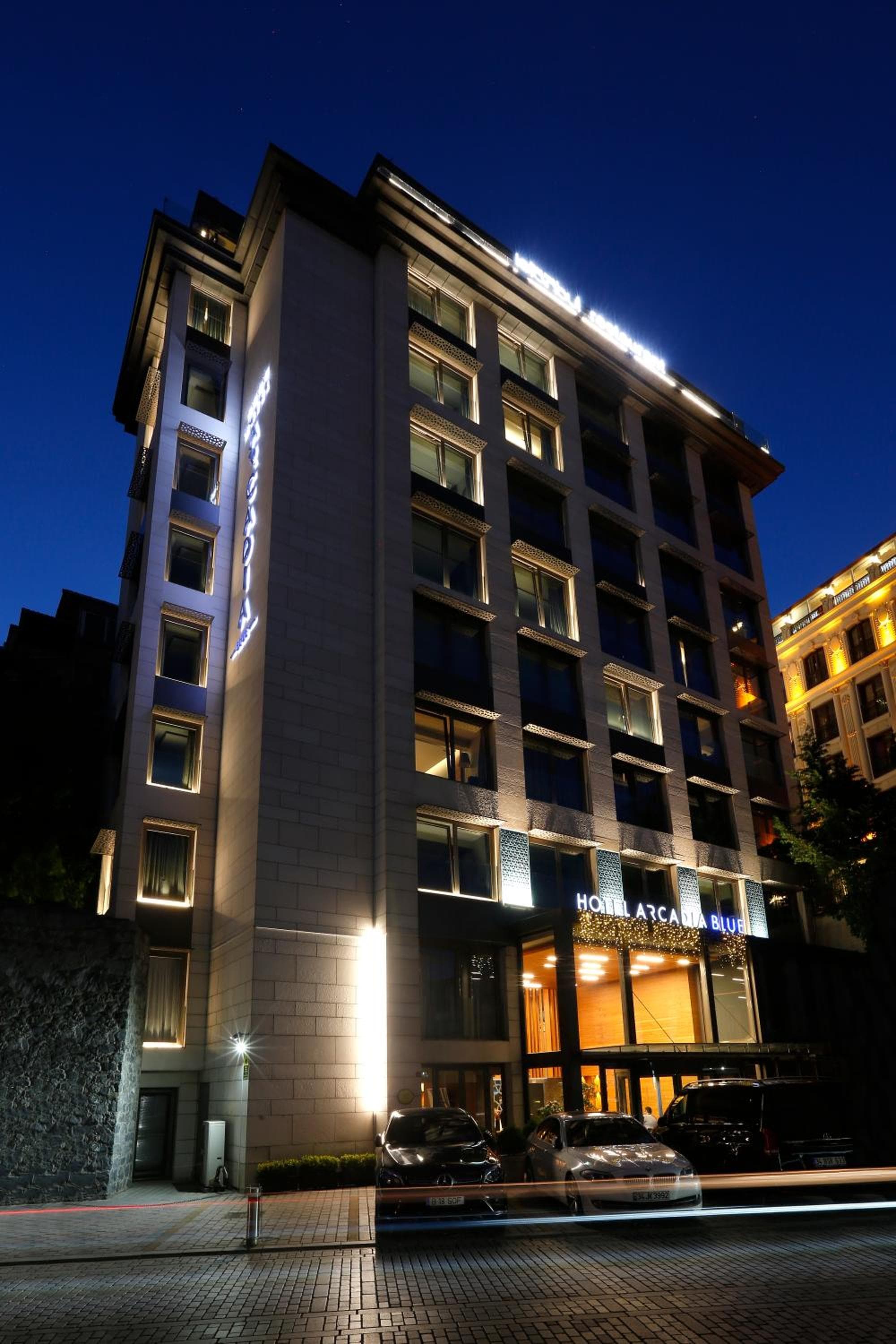 hotel arcadia blue