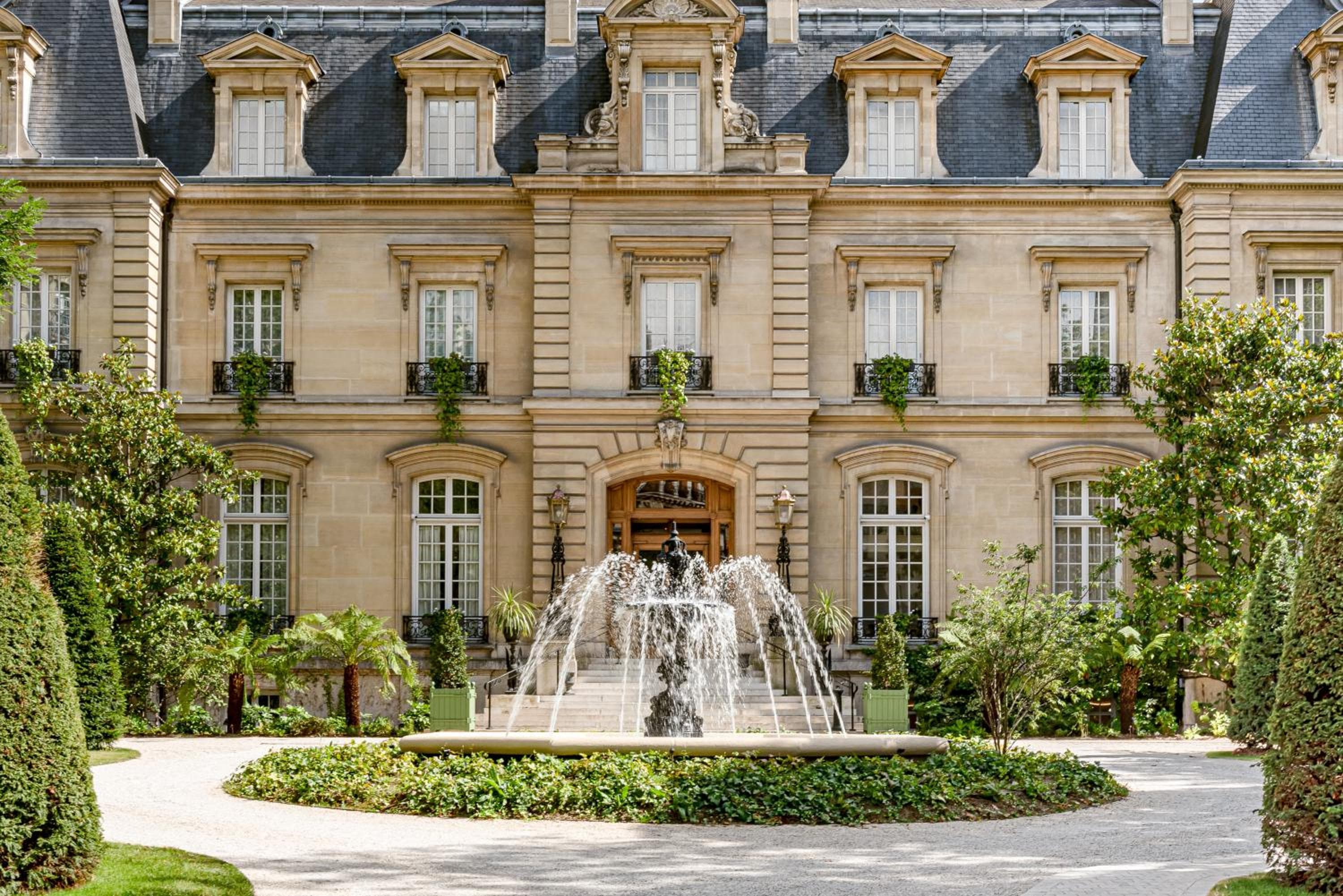 saint james paris