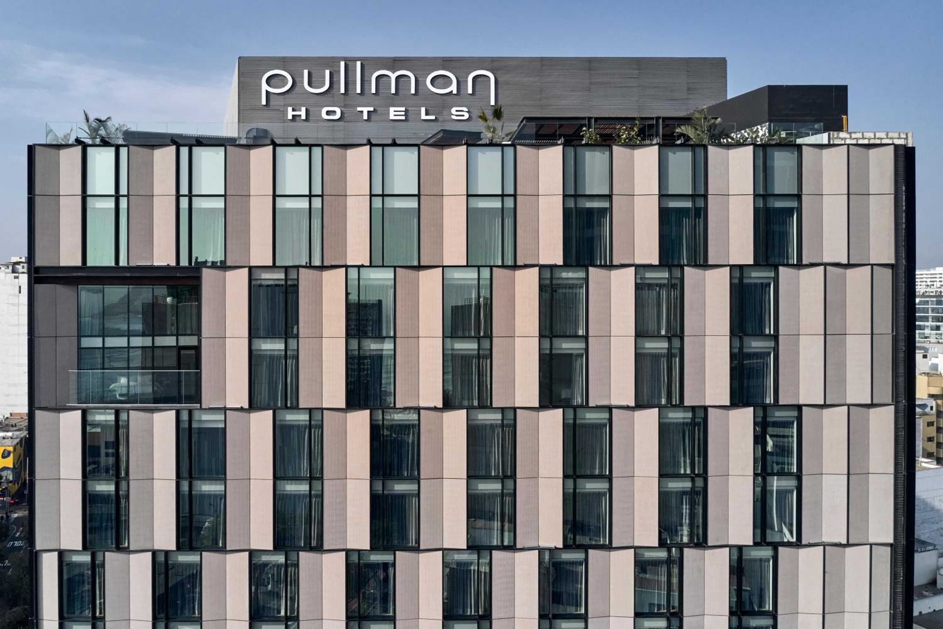 pullman miraflores