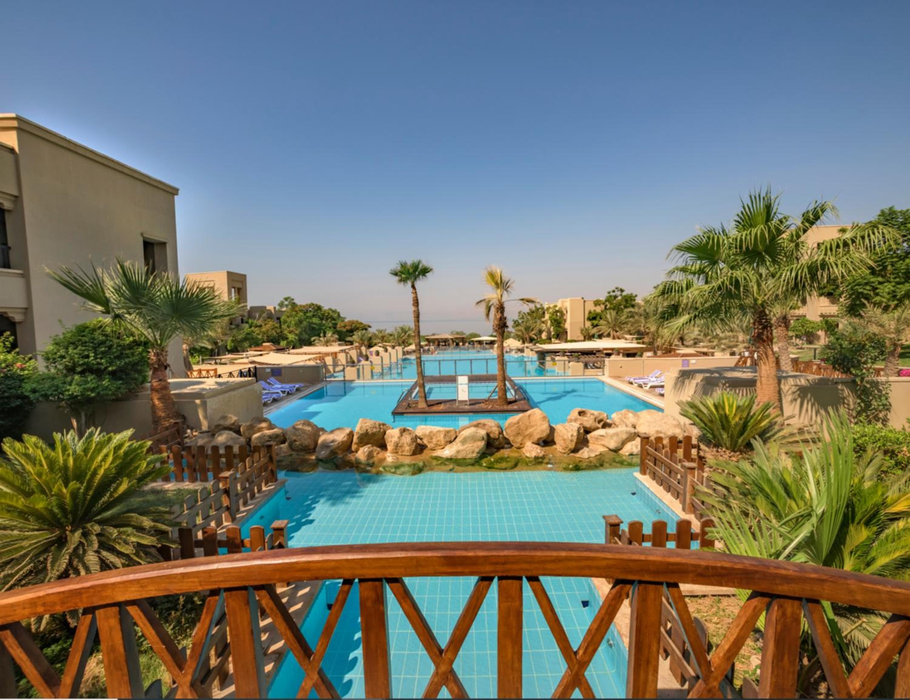 holiday inn resort dead sea