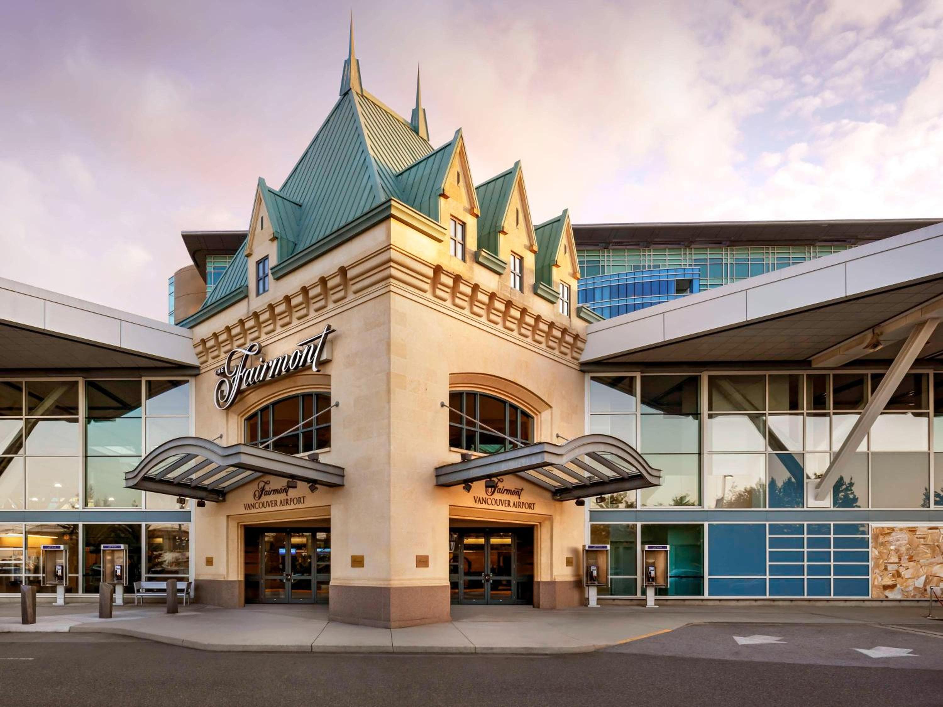 fairmont vancouver airport in-terminal hotel