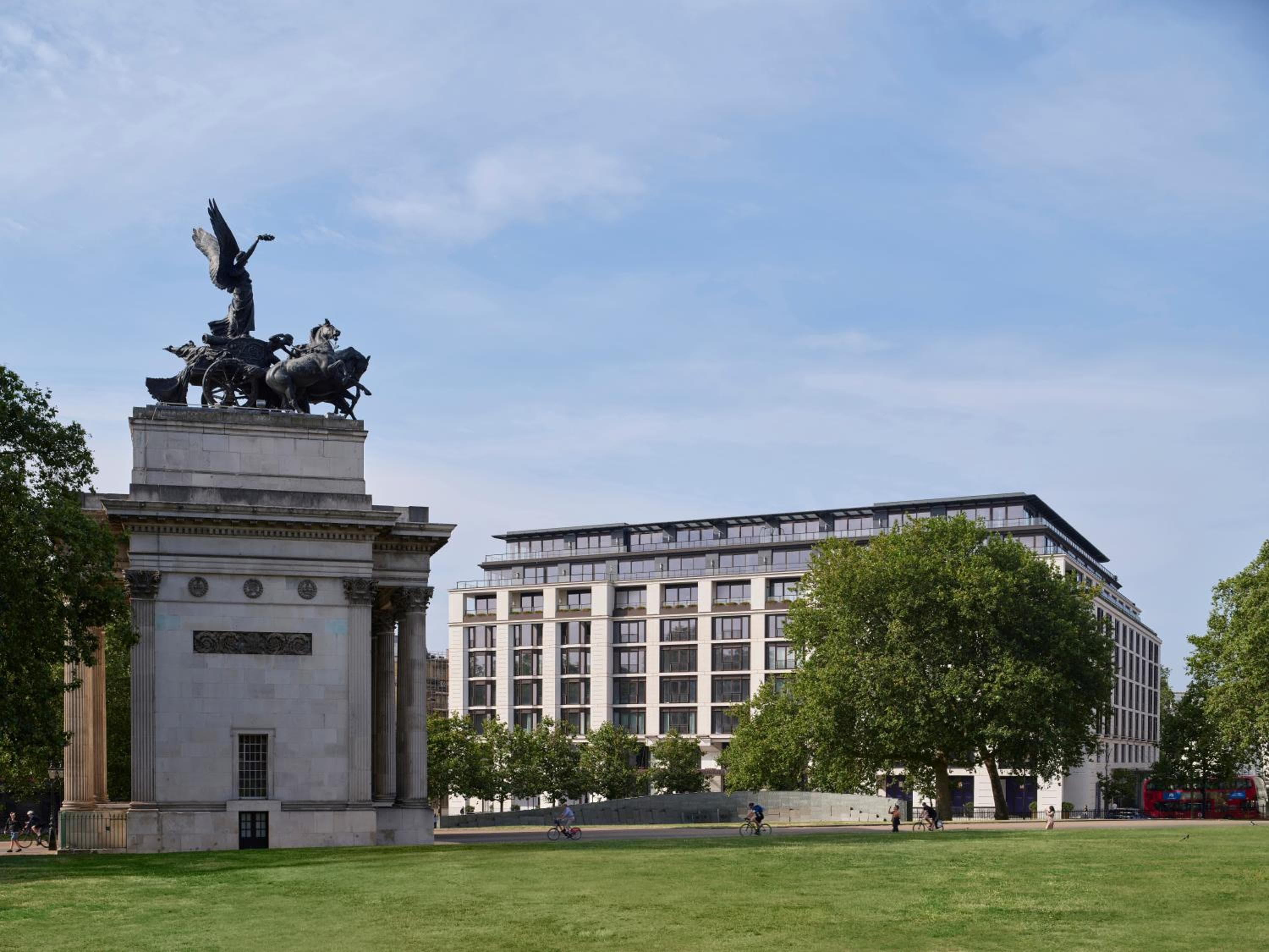 the peninsula london