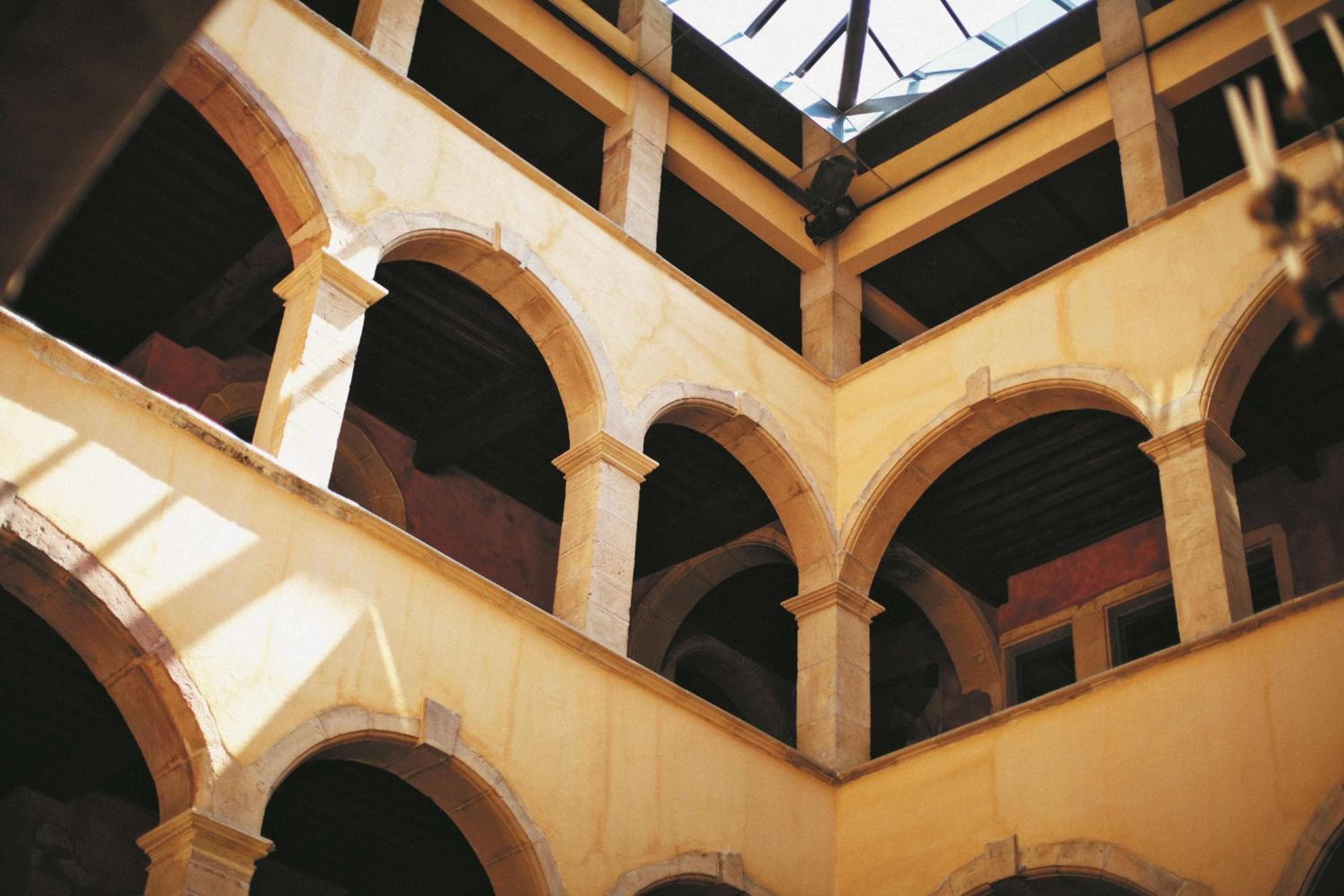 cour des loges, a radisson collection hotel