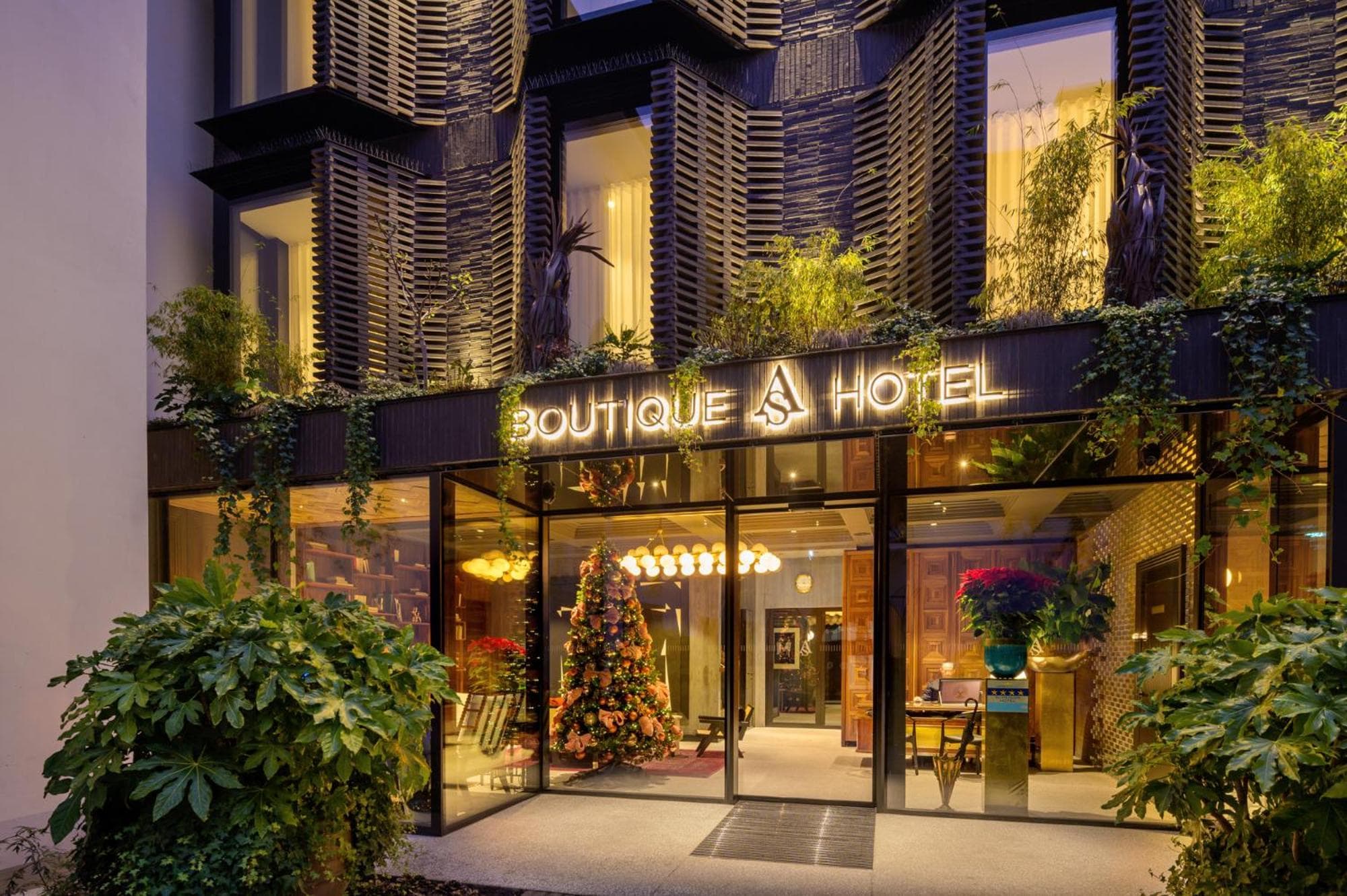 as boutique hotel