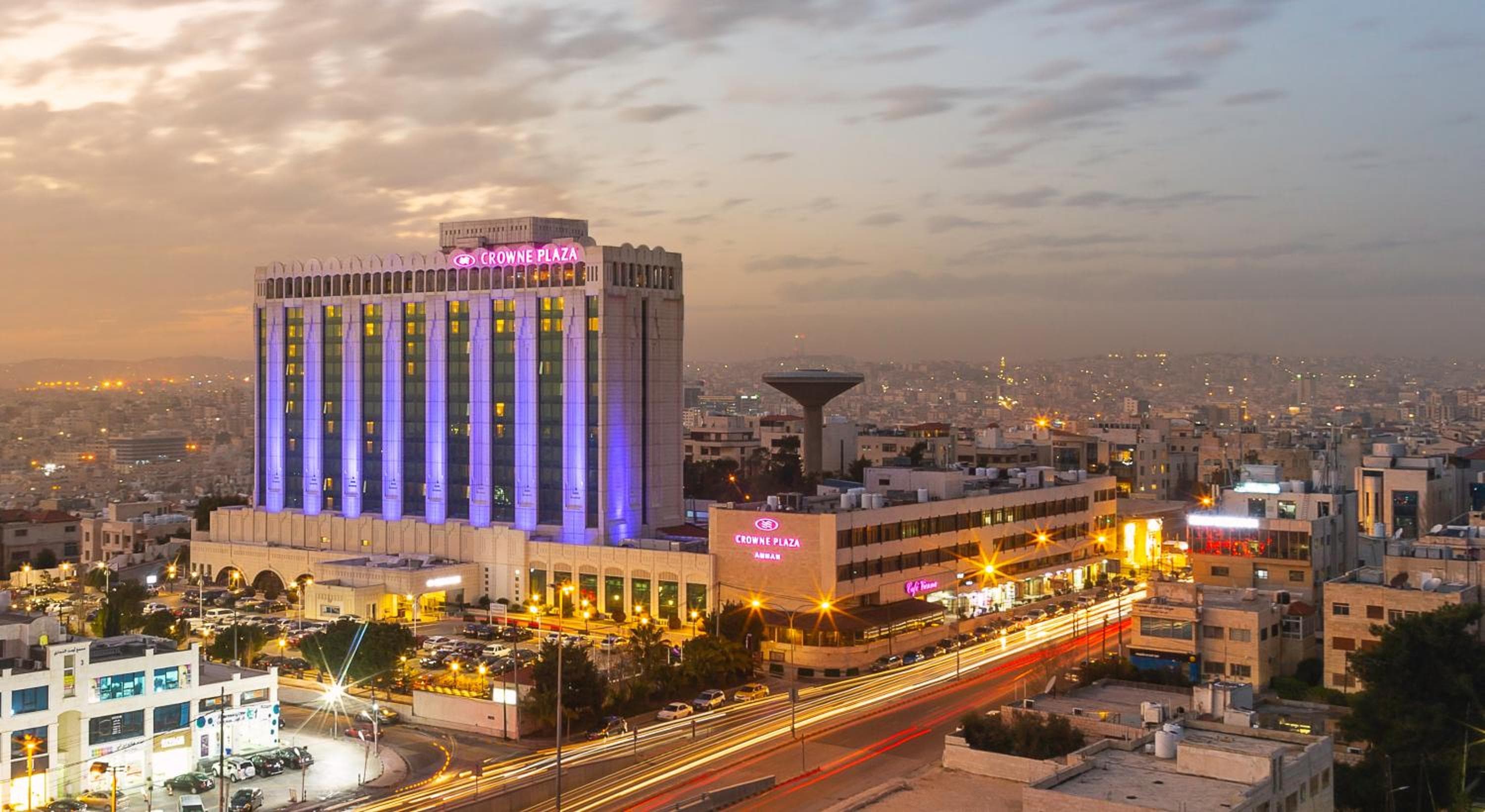 crowne plaza amman