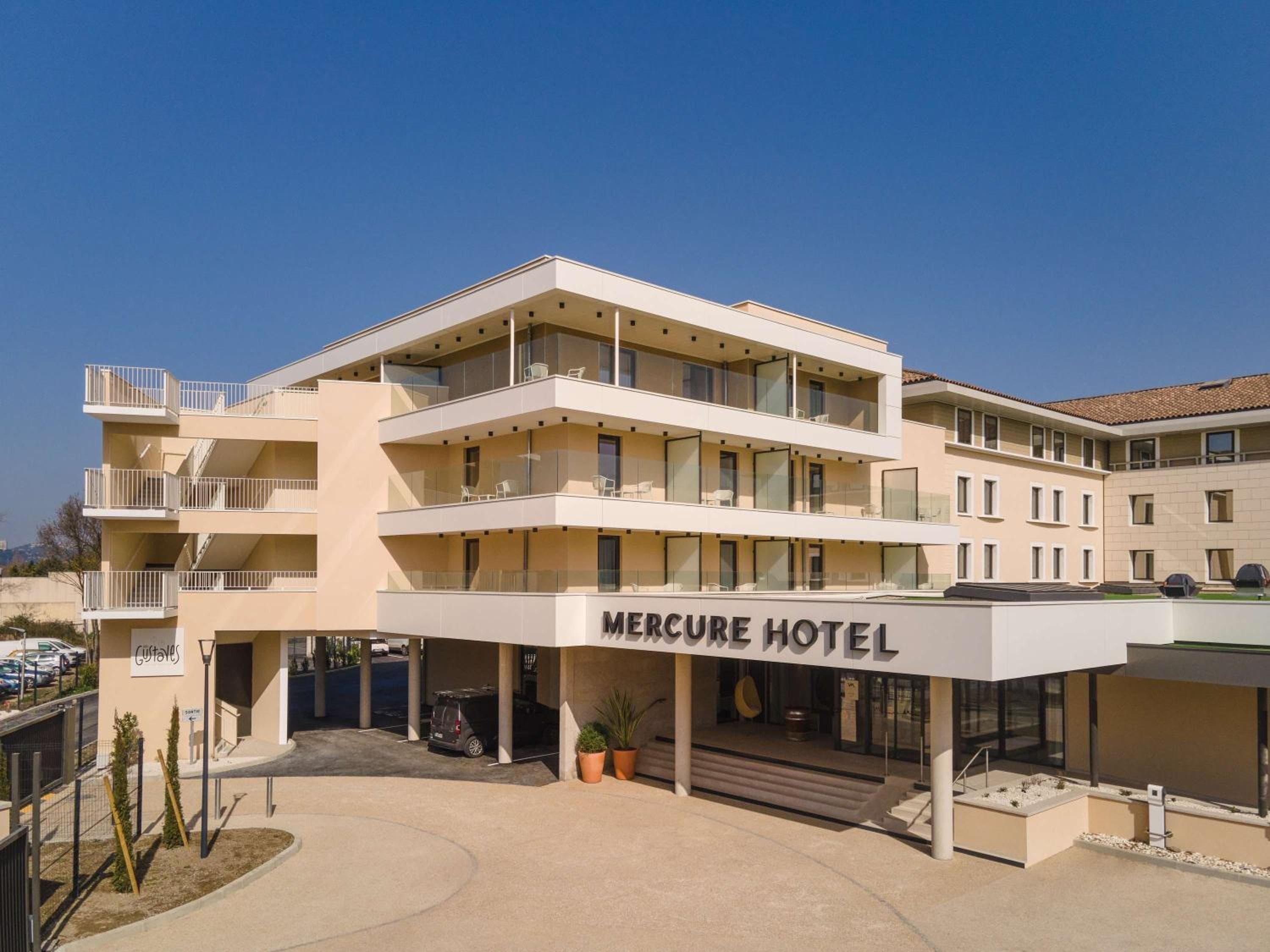 mercure avignon tgv hotel & spa