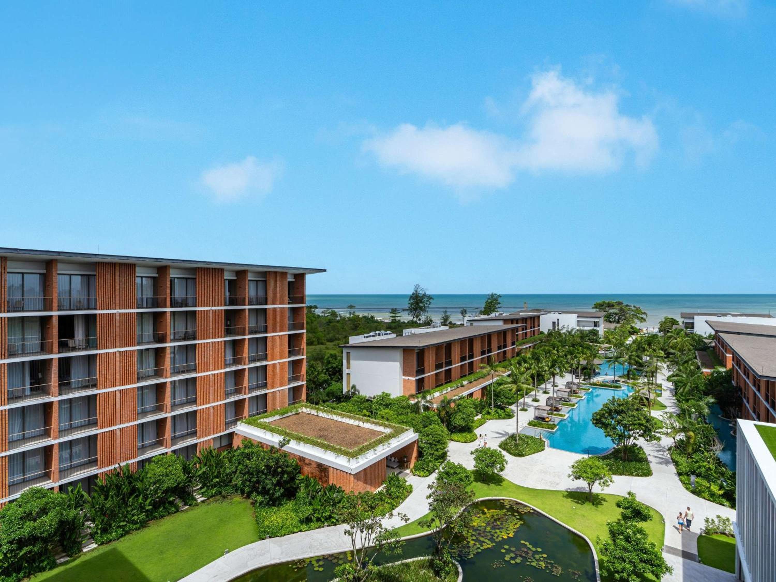 pullman khao lak resort