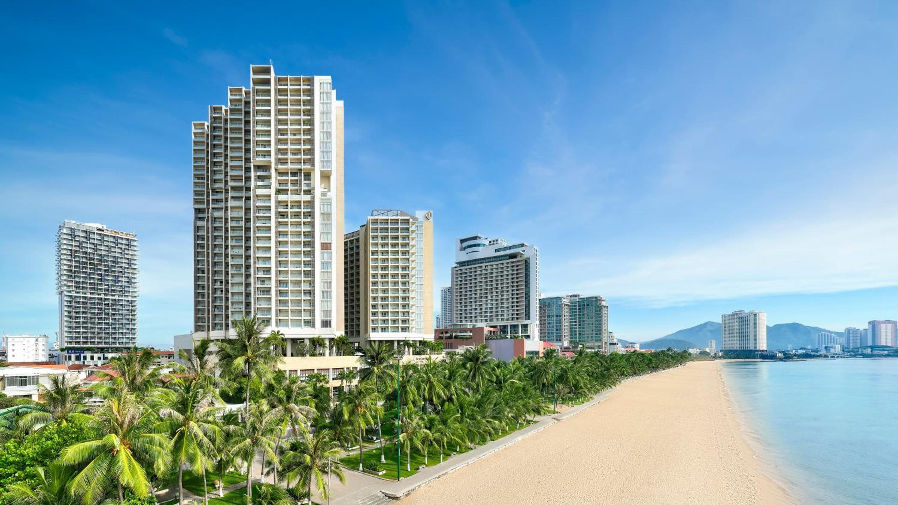 intercontinental residences nha trang