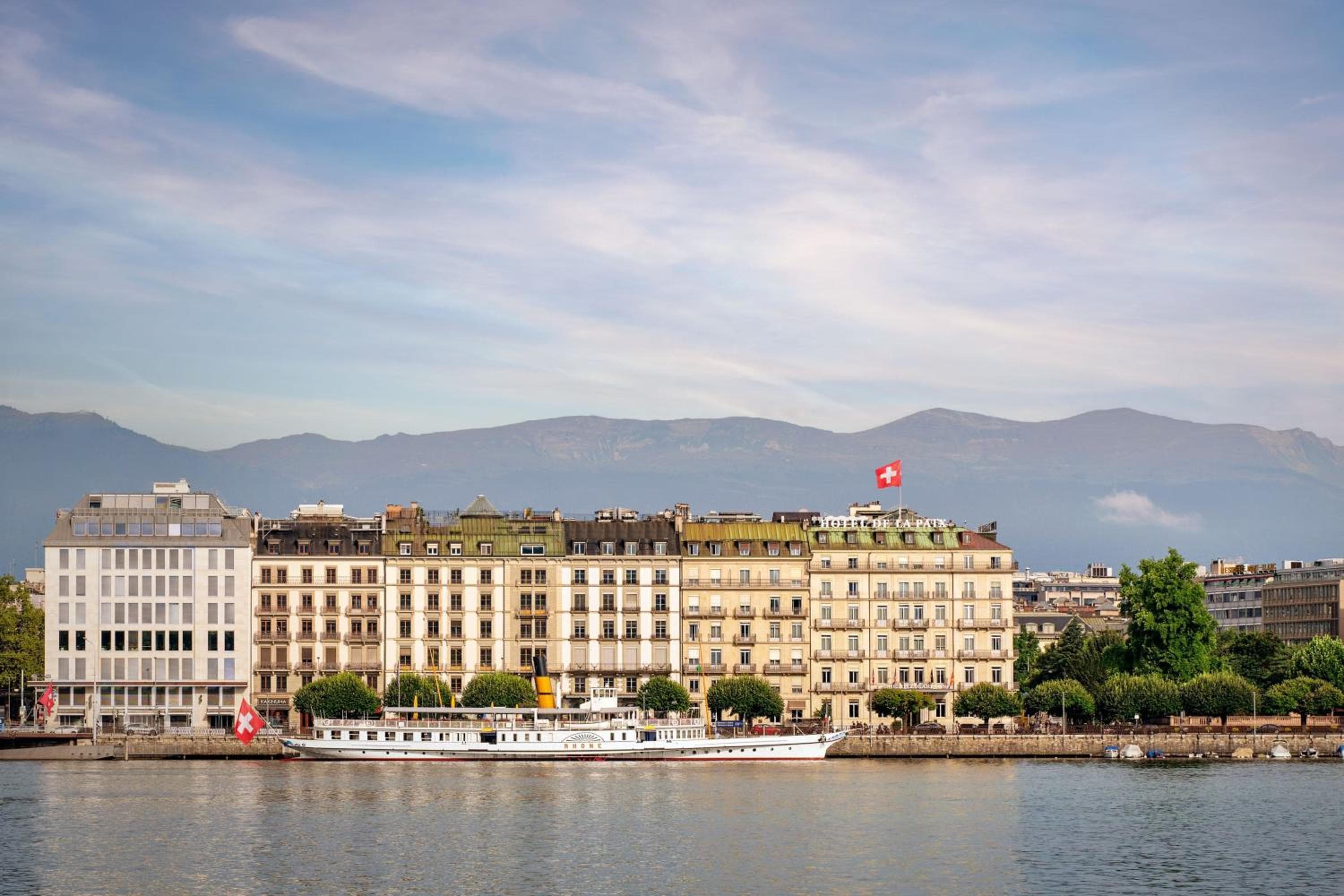 the ritz-carlton hotel de la paix