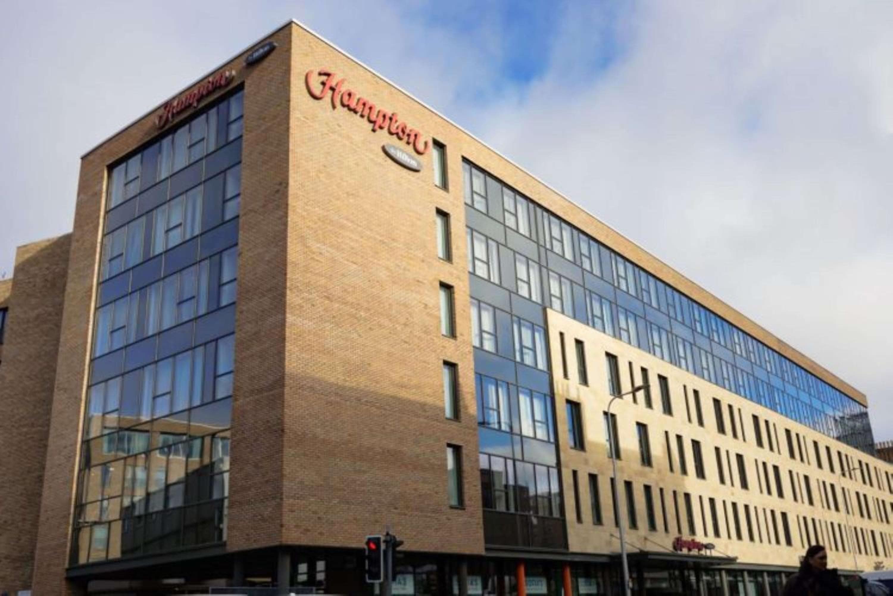 hampton by hilton edinburgh west end