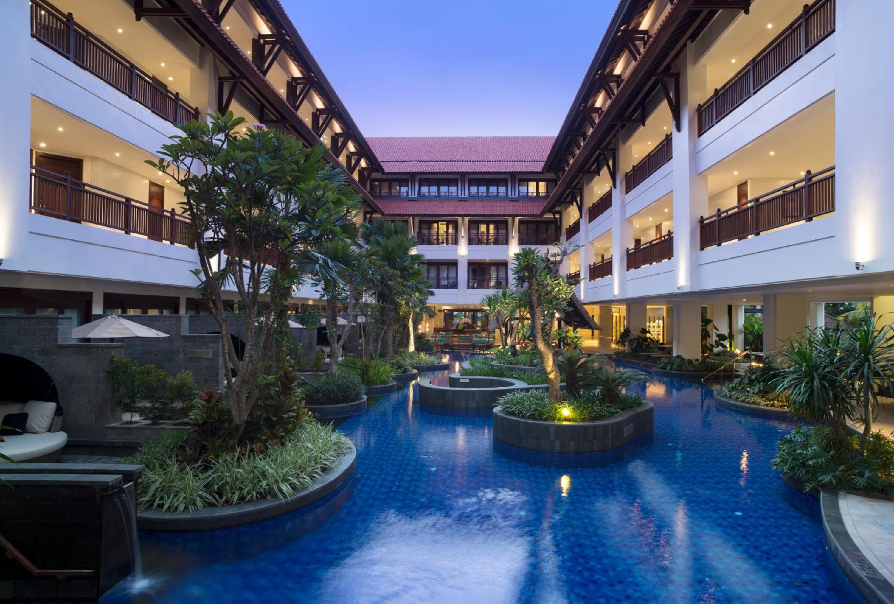 holiday inn resort nusa dua