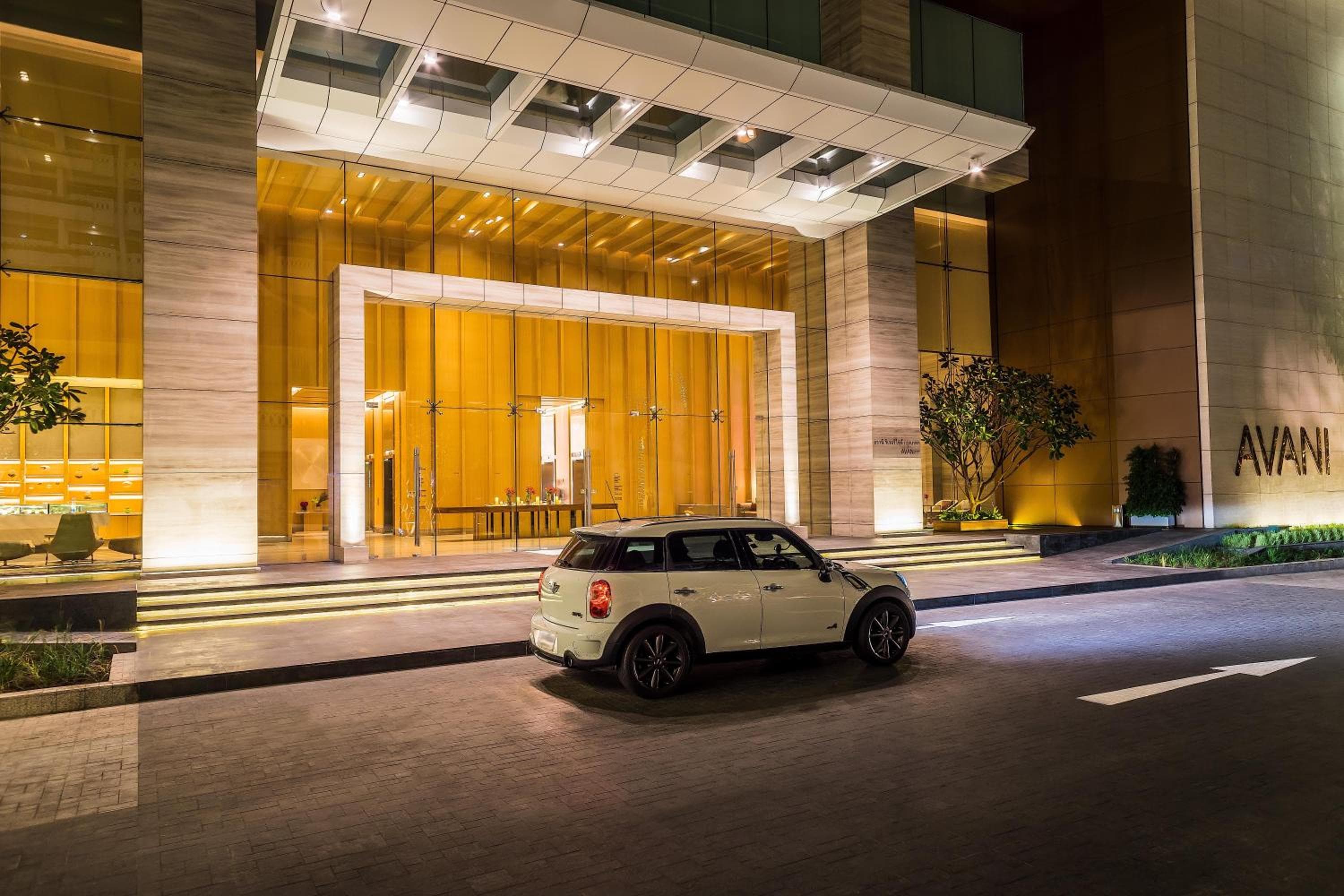 avani+ riverside hotel