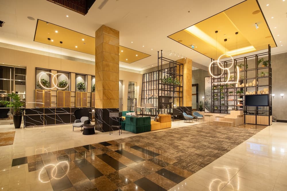 crowne plaza budapest