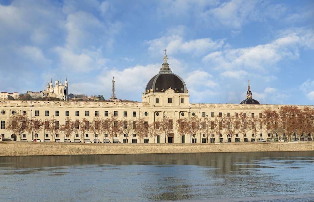 intercontinental lyon hotel dieu