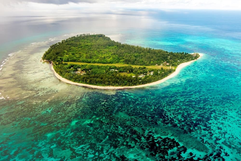 denis private island