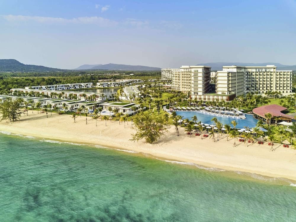 mövenpick resort waverly