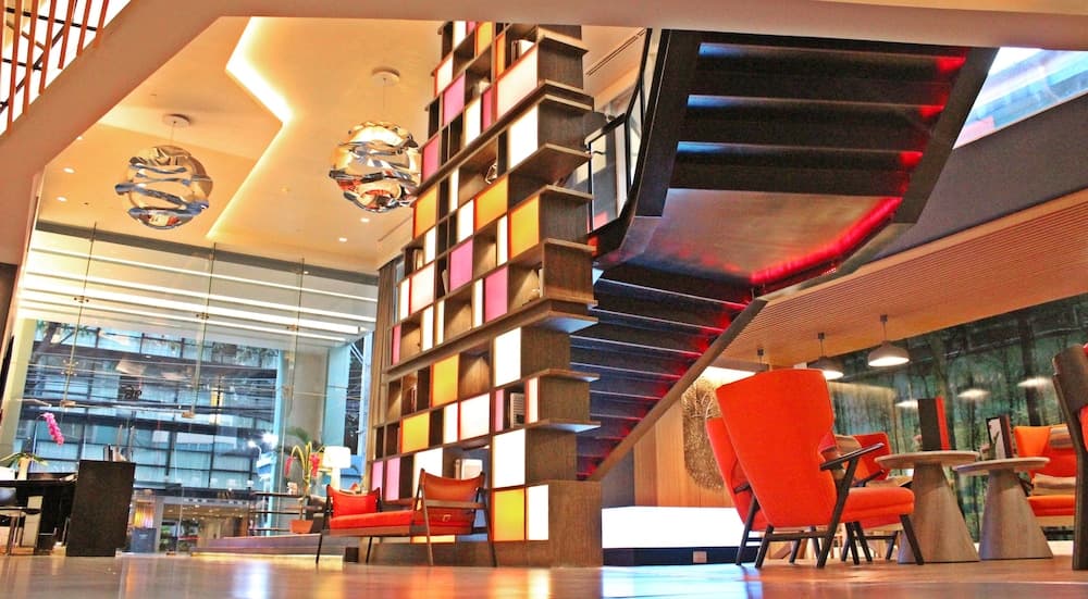 park plaza soi 18