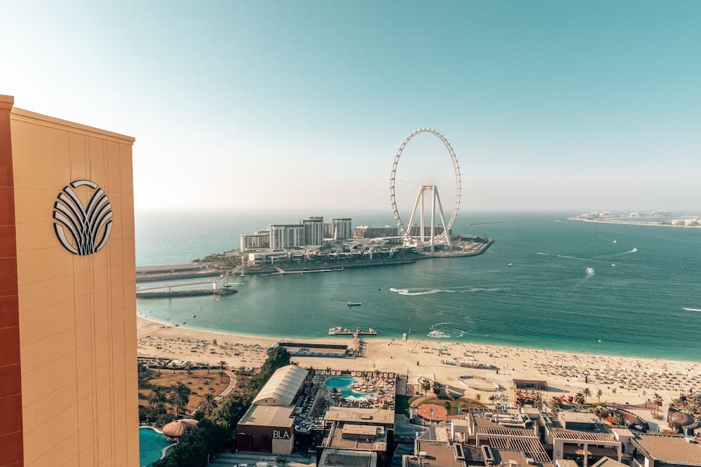amwaj rotana, jumeirah beach